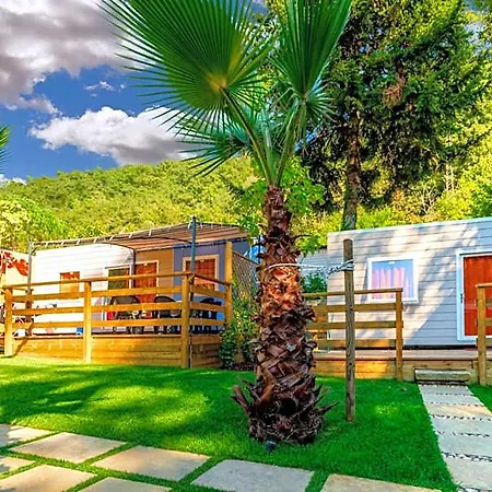 Delle Rose & Glamping Village Hotel Dolceacqua