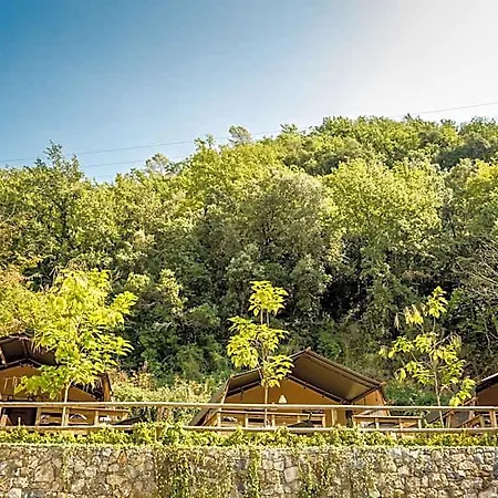 Delle Rose & Glamping Village 4* Dolceacqua