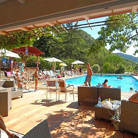 Delle Rose & Glamping Village Dolceacqua