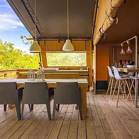 Delle Rose & Glamping Village Dolceacqua