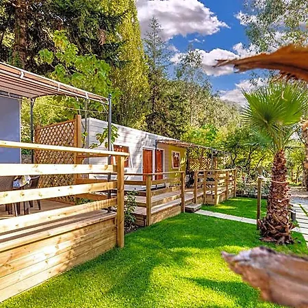 Delle Rose & Glamping Village Hotel