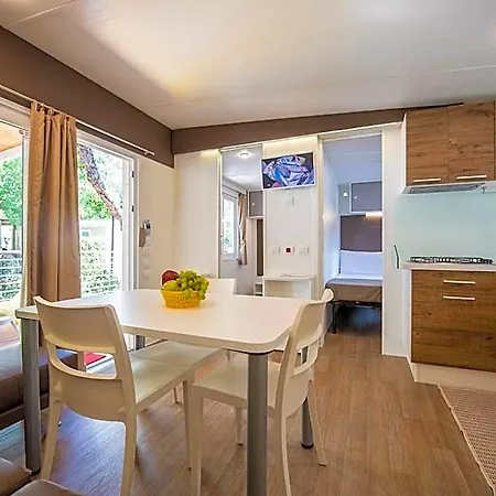 Delle Rose & Glamping Village 4*