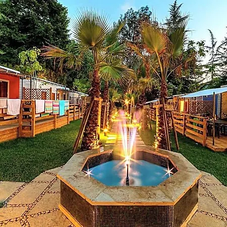 Delle Rose & Glamping Village 4*